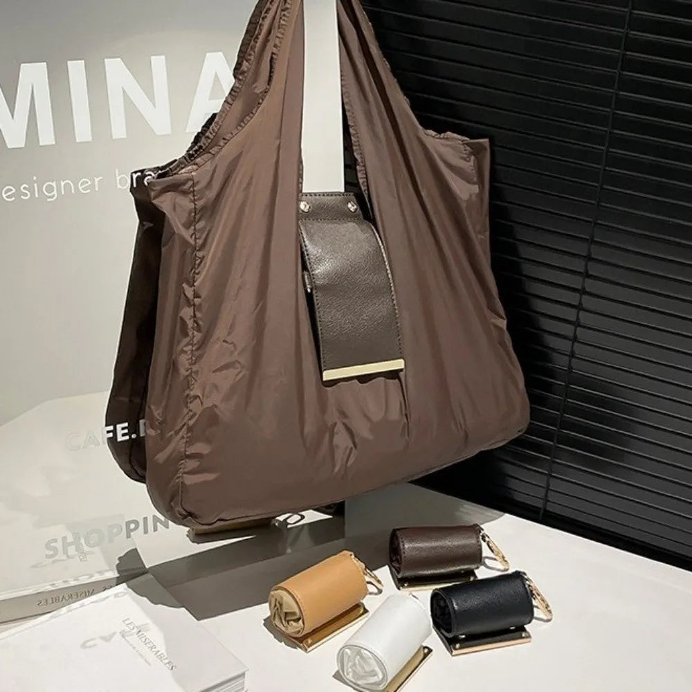 Reusable Mini Keychain Tote Bag Large Capacity Lightweight Foldable Shopping Bag Eco-Friendly Key Ring Expandable Reusable Bag