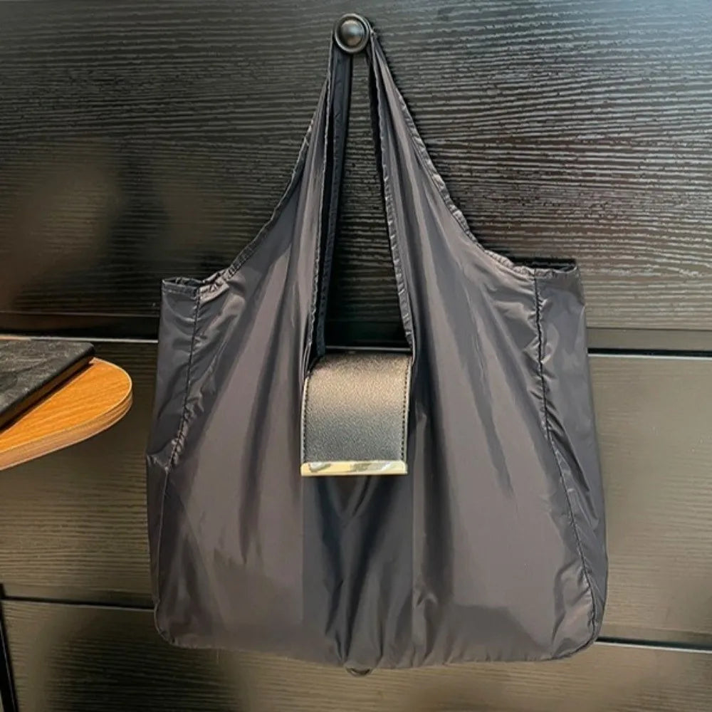 Reusable Mini Keychain Tote Bag Large Capacity Lightweight Foldable Shopping Bag Eco-Friendly Key Ring Expandable Reusable Bag