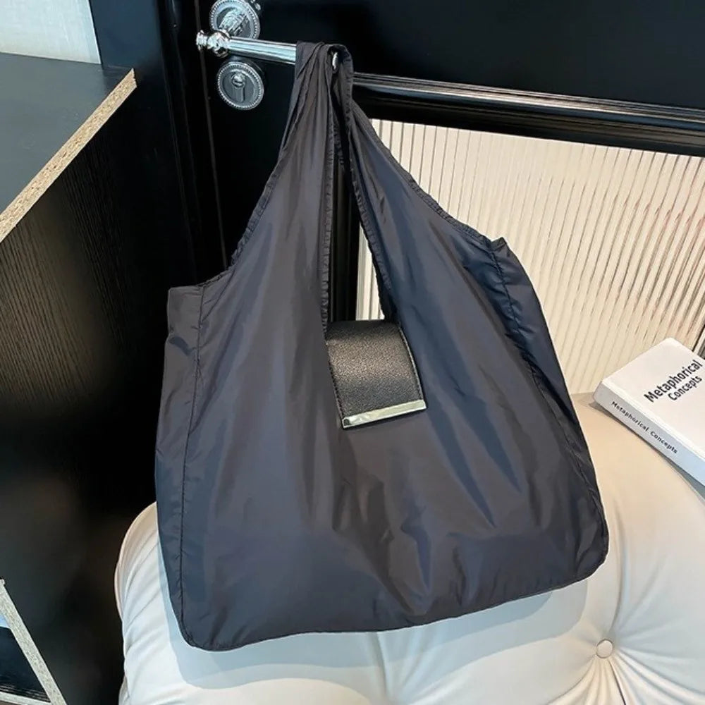 Reusable Mini Keychain Tote Bag Large Capacity Lightweight Foldable Shopping Bag Eco-Friendly Key Ring Expandable Reusable Bag